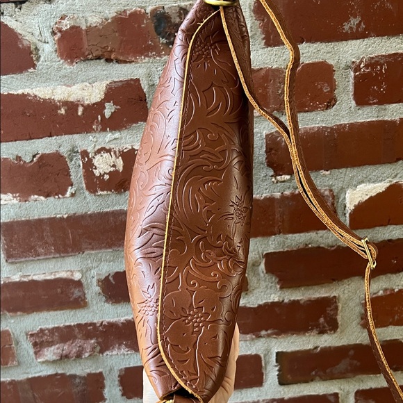 Portland Leather Goods Large Koala Bag in Meadow - Picture 3 of 11